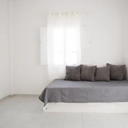 Hotel Noeme Santorini 3*