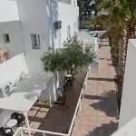 Noème Santorini 3* Perissa (Santorini)