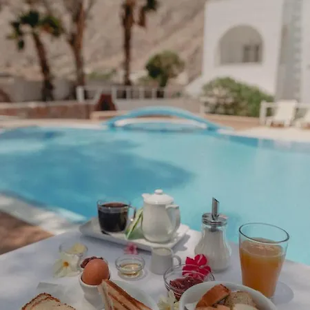 Noeme Santorini ホテル 3*