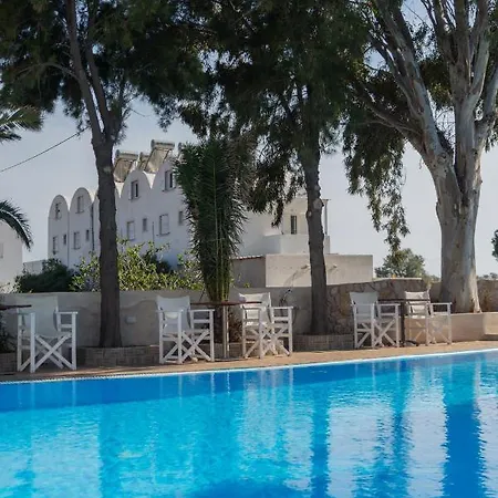 Noeme Santorini Hotel