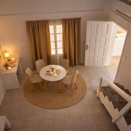 Hotel Noeme Santorini Perissa (Santorini)