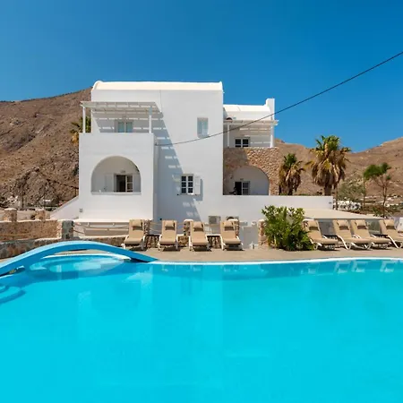 ホテル Noeme Santorini