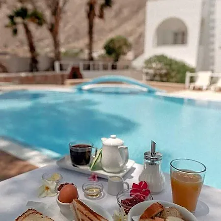 ホテル Noeme Santorini 3*