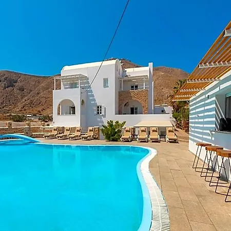 Noeme Santorini ホテル