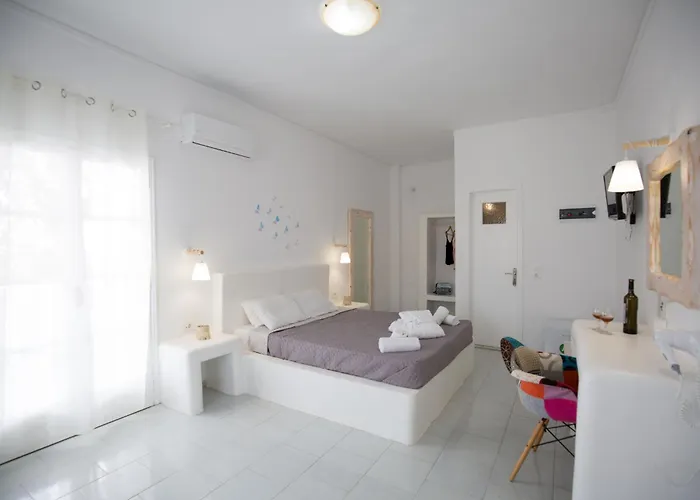 Hotel Noème Santorini 3*