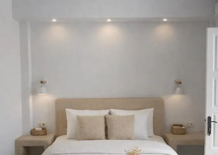 Noeme Santorini Perissa (Santorini)