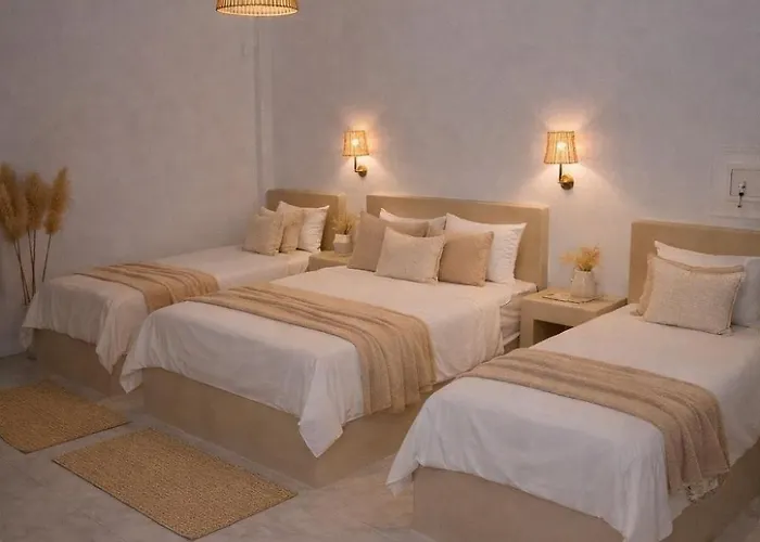 Noeme Santorini 3* Perissa (Santorini)