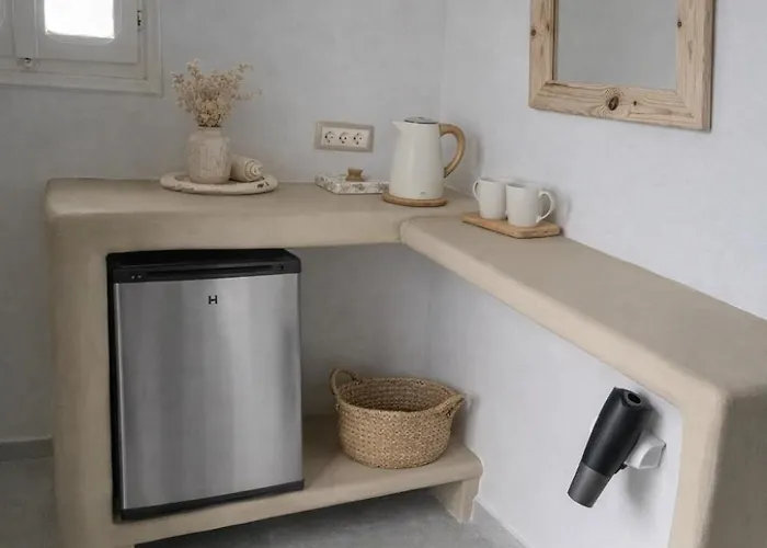 Hotel Noeme Santorini 3*