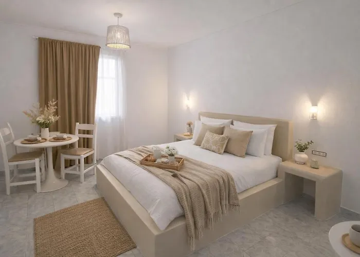 Noeme Santorini Hotel 3*
