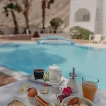 Noeme Santorini Hotel 3*