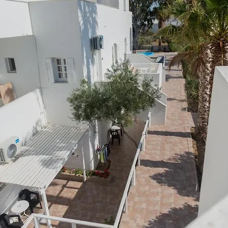 Noeme Santorini 3* פריסה