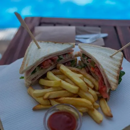 Noeme Santorini 3* פריסה