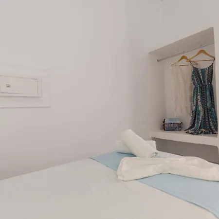 Noeme Santorini מלון 3*