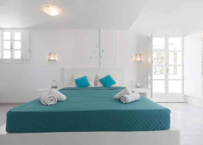 Отель Noeme Santorini Перисса