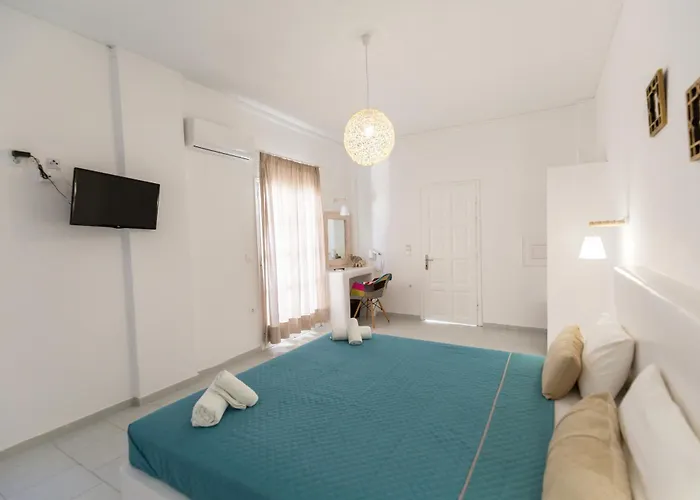 Noeme Santorini 酒店 佩里萨