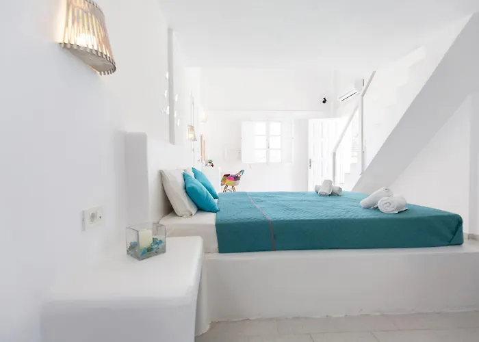 Отель Noeme Santorini